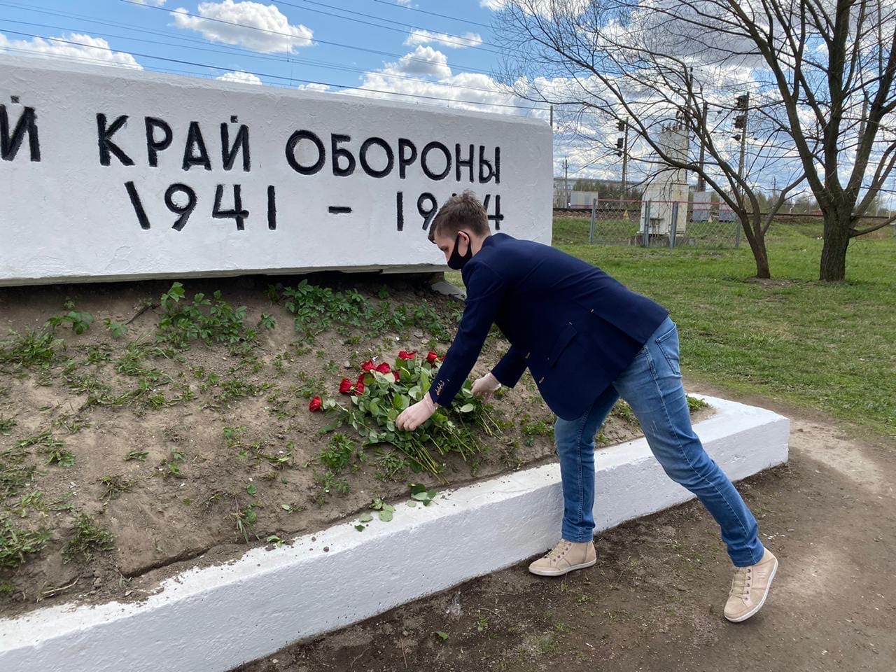 Активисты РСМ и АСО России в Санкт-Петербурге поддержали акцию «Цветы Победы»